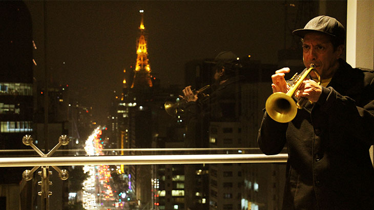 Guizado tocando no Sesc Avenida Paulista | Foto: Carol Vidal