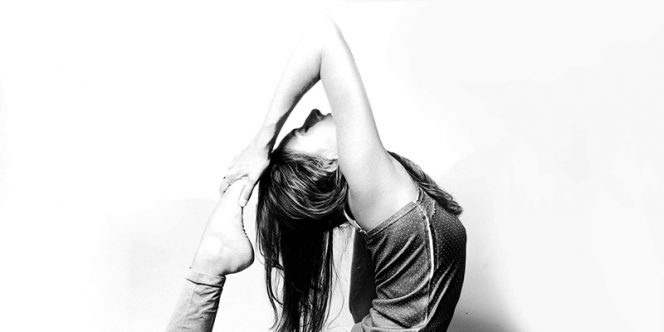 Instrutora de Yoga Inara Assunção. Foto: Paloma Lima