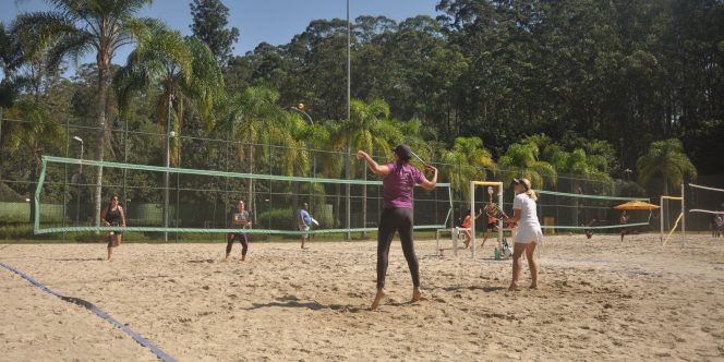Recreação livre de esportes de areia