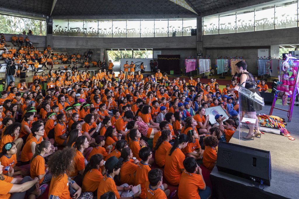São Paulo para crianças - Férias em SP: jogo de damas em tamanho gigante  pra brincar no Sesc Campo Limpo