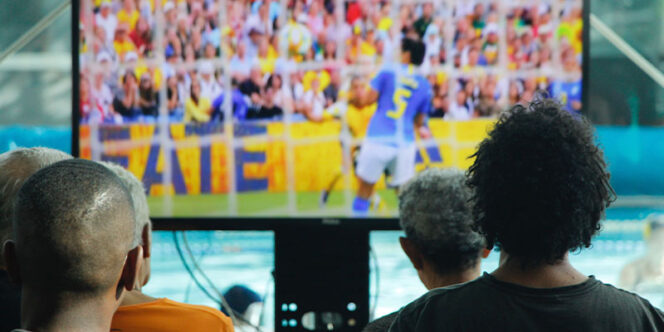 Público pode acompanhar a transmissão dos jogos da Copa do Mundo de Futebol no Sesc Santo Amaro. Foto: Sesc Santo Amaro