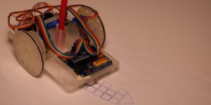 Experimentações com Máquinas de Desenhar Foto Betina de Tella