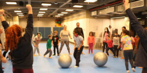 Pilates e o ciclo da vida Criancas foto Carol Balza