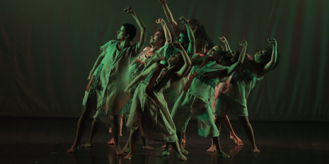 Dançarinos da Palíndromo Coletivo Artístico. Foto de Alceu Bett
