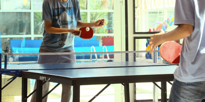 Durante o fim de semana, na programação do Sesc Verão, o público tem a oportunidade de praticar Tênis de mesa. Foto: Ana Fuccia