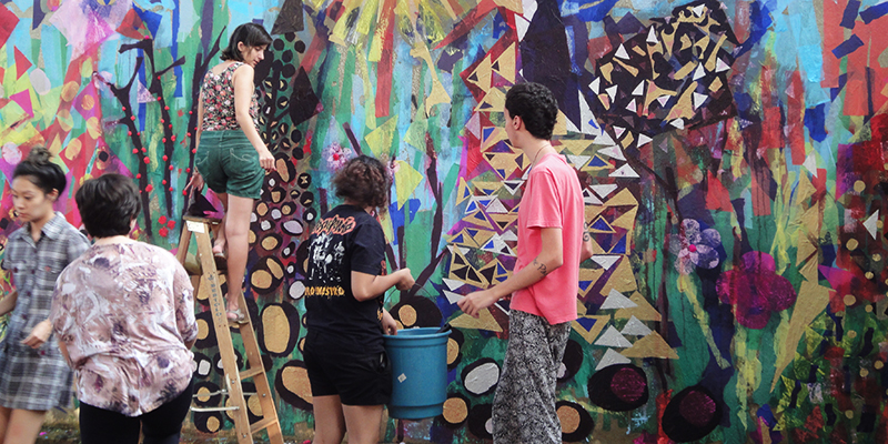 Colagem lambe-lambe: Arte urbana, consciência ambiental e ativismo