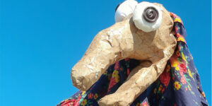 Construção coletiva do boneco do Jaraguá