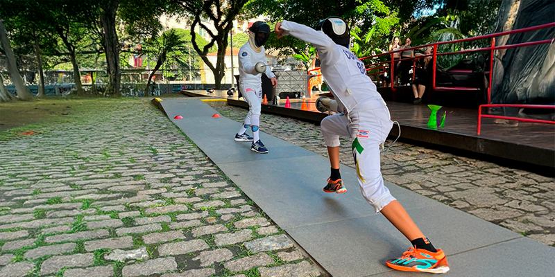 Esporte e Atividade física vivência Sesc Verão Esgrima