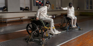 Esgrima em cadeira de rodas - Foto: Freepik