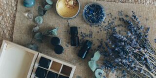 Óleos essenciais e práticas de cuidado com crianças -divulgação