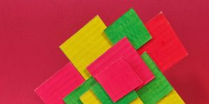 Criação de Mini-Escultura em Papelão: Plano Seriado