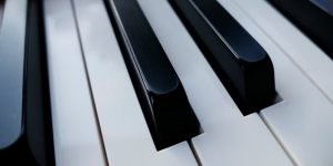 Experimente Tocar Piano!