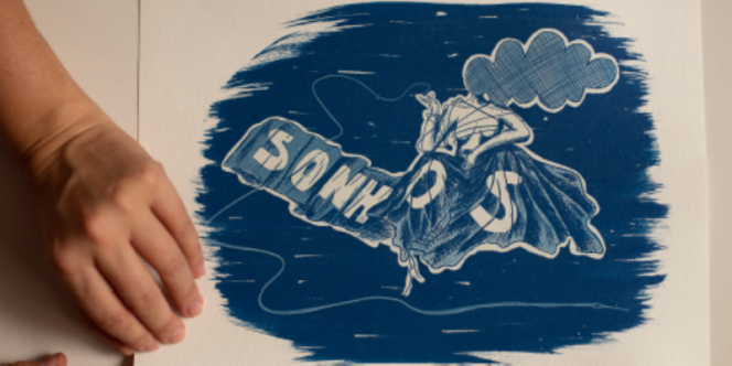 Experimentações em Cianotipia Têxtil. Foto: Pati Prado. 