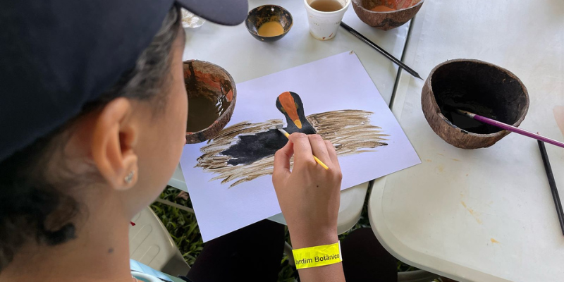 Ocupação mãos na Terra ancestralidade - Olha Por Onde Pássaro - Foto Anália Terra