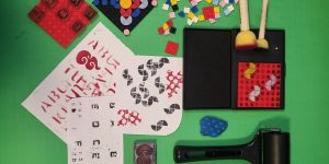 Grafiquinha: Criação de Gravuras e Impressões em Pequenos Formatos - Imagem: Anita Cavaleiro