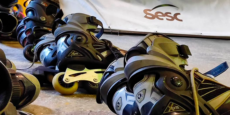 Esporte e Atividade física vivência Sesc Verão Patinação