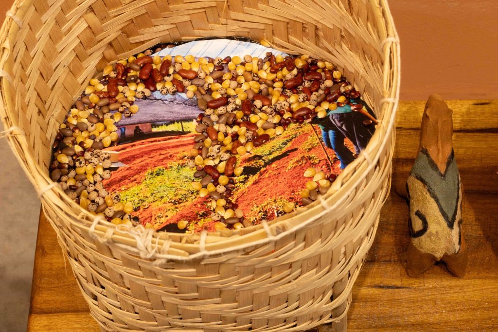 G2 Andre Felipe e Coletivo Caianas OBRA Um Encontro de Terras 0010