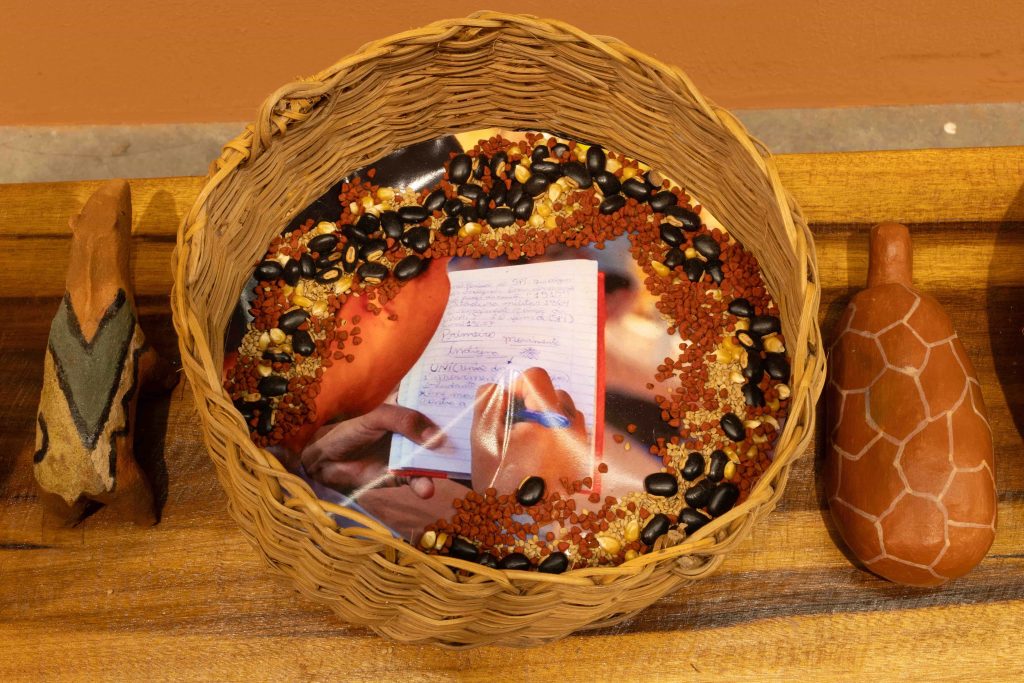 G2 Andre Felipe e Coletivo Caianas OBRA Um Encontro de Terras 0010