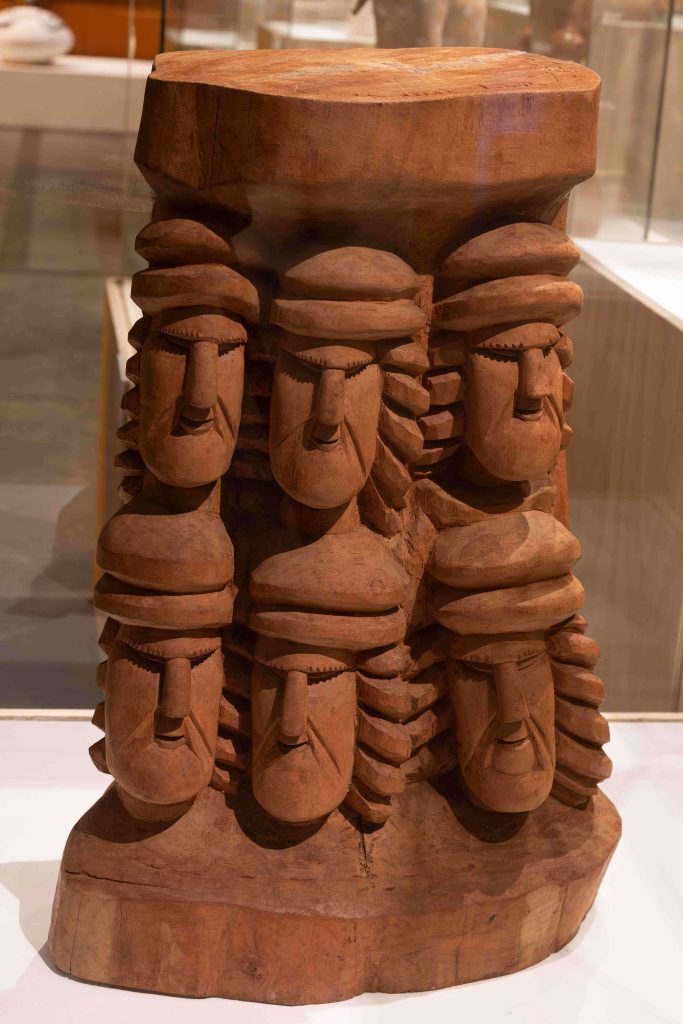 G2 Josefa Alves dos Reis OBRA Escultura homens com faces | Frestas 2026