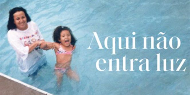 Capa do filme Aqui não entra luz