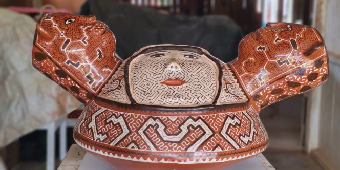 Pintura em cerâmica da tradição Shipibo Konibo - divulgação