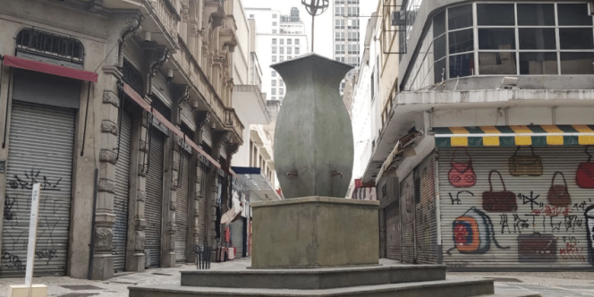 Replica do Chafariz Largo da Misericordia | Criacao: Denise dos Santos Reis