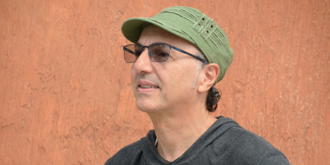 Zeca Baleiro no Bem Brasil - Foto Necka Ayala